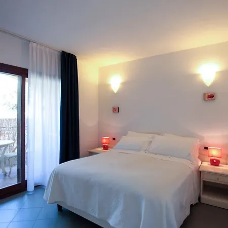 Aparthotel Mini *