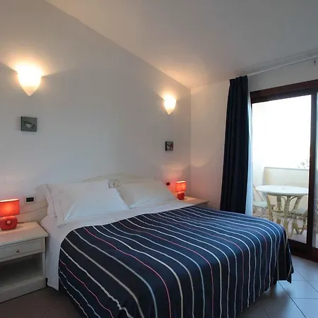 Mini Aparthotel *